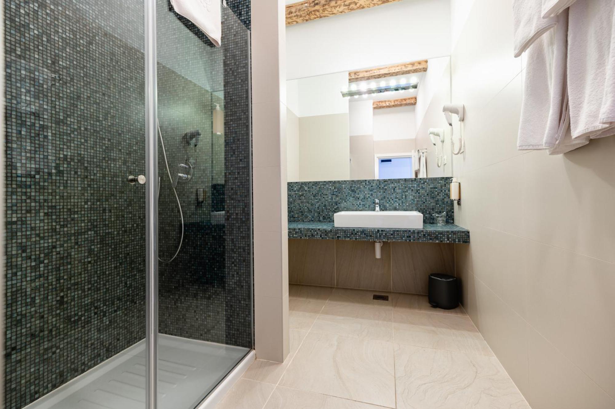 Azur Palace Luxury Rooms Split Bagian luar foto