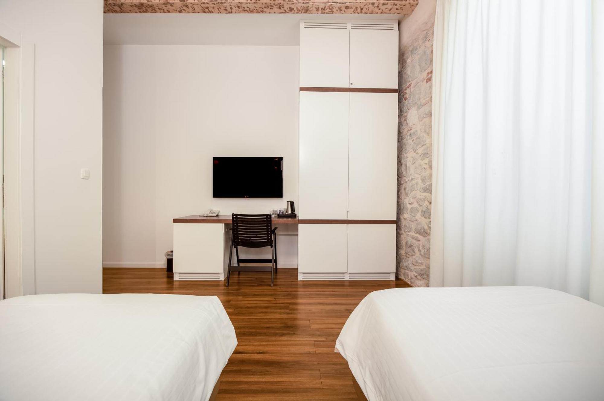 Azur Palace Luxury Rooms Split Bagian luar foto