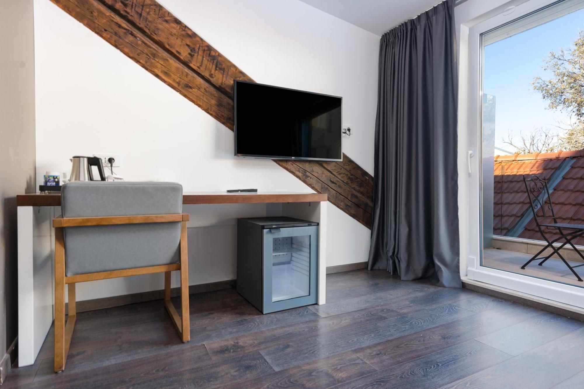 Azur Palace Luxury Rooms Split Bagian luar foto