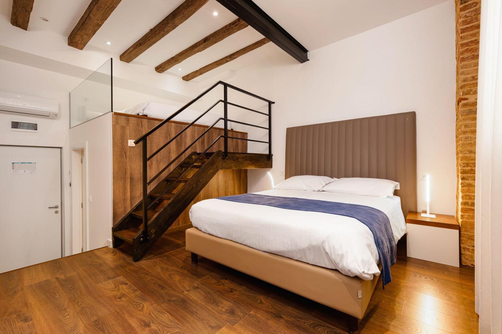 Azur Palace Luxury Rooms Split Bagian luar foto
