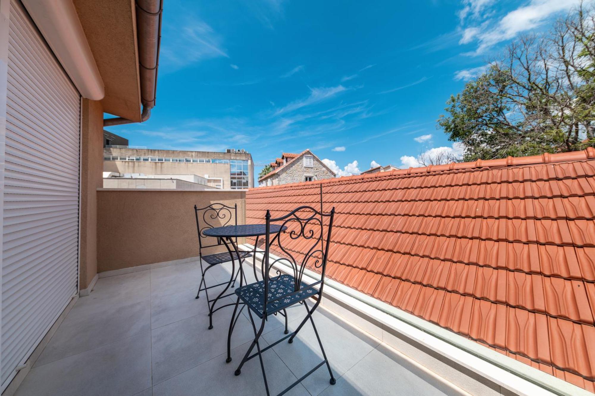 Azur Palace Luxury Rooms Split Bagian luar foto