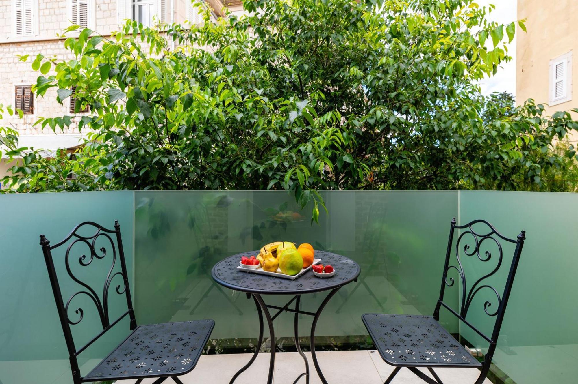 Azur Palace Luxury Rooms Split Bagian luar foto